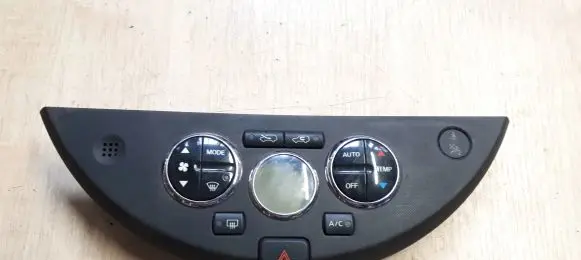 Nissan Note (E11) Climate control unit 275009U10A