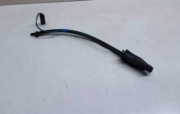 Land Rover Range Rover Sport L494 Windshield washer spray nozzle 