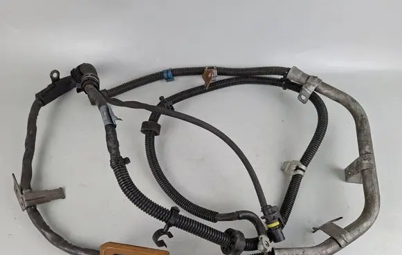 Mercedes-Benz C AMG W204 Wires (starter motor) A2045400830