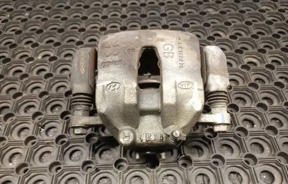 Hyundai i20 (GB IB) Front brake caliper Bc140275