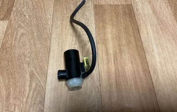 Honda Accord Windscreen/windshield washer pump 