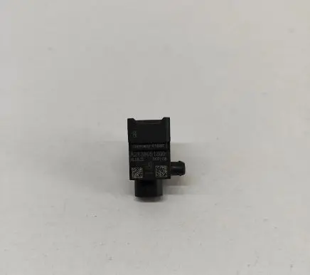 Mercedes-Benz EQC Airbag deployment crash/impact sensor A2139051300