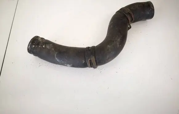 KIA Carens II Engine coolant pipe/hose