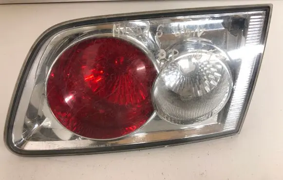 Tailgate rear/tail lights