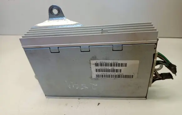Dodge Caliber Sound amplifier P05064118AK 04672377AI