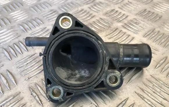 Coolant pipe/hose