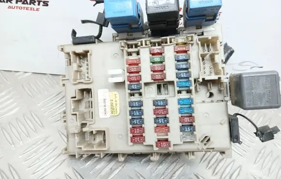 Nissan Almera Tino Fuse box set 24350BU200