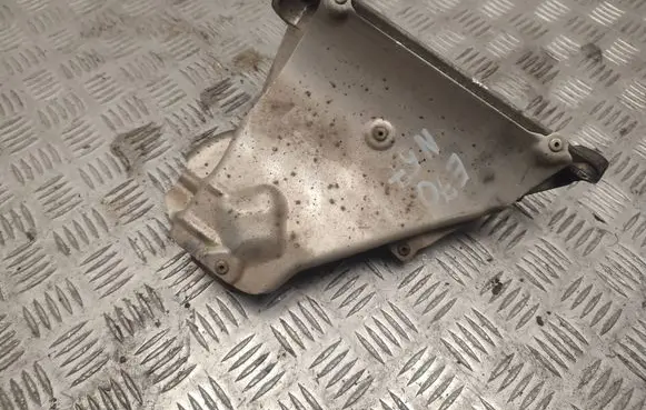 BMW X5 E70 Engine mounting bracket 6790022