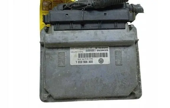 Volkswagen Polo Engine control unit/module 03E906033L 5WP4019405 3PE4726