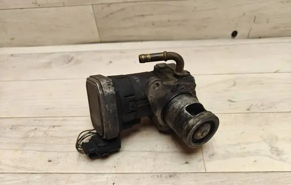 Opel Vectra C EGR valve 102301 00005321A8 BA8030661185