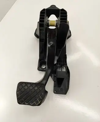 Volkswagen Golf VII Brake pedal 5Q1723058AA