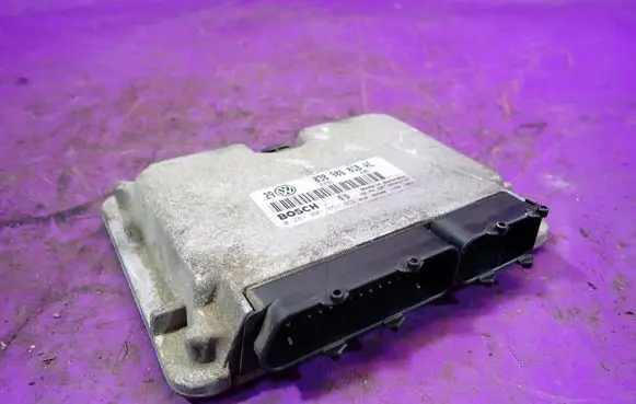 Volkswagen Golf IV Engine control unit/module ECU 038906018AE