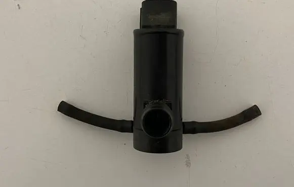 Toyota Yaris Windscreen/windshield washer pump 8533010290 0602103720