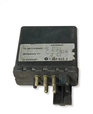 BMW 5 E28 Other relay 12866223