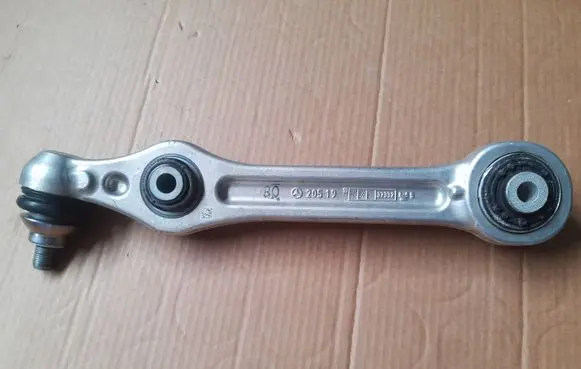 Mercedes-Benz C AMG W205 Front lower control arm/wishbone A2053308403