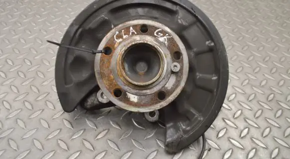 Mercedes-Benz CLA C117 X117 W117 Rear wheel hub A2460306