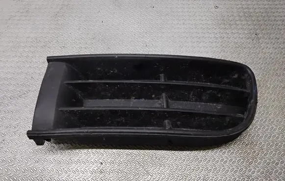 Volkswagen Polo Front bumper lower grill 6Q0853665