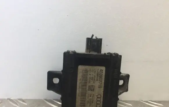 Audi A8 S8 D3 4E Alarm control unit/module 4E0907719