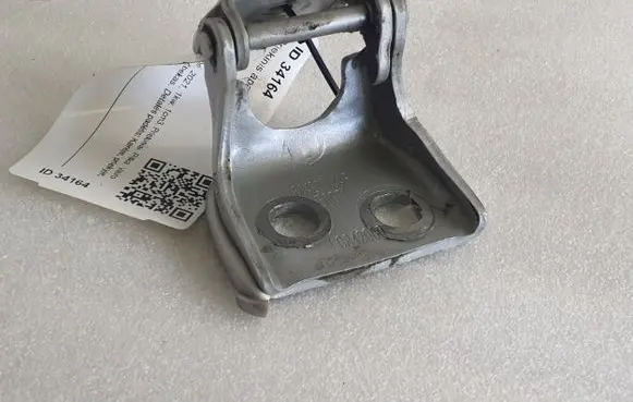 Dacia Spring Front door lower hinge 804205044R LC842000