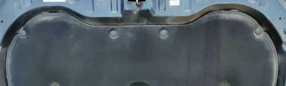 Toyota Avensis T270 Engine bonnet/hood sound/heat insulation 