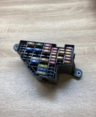 Volkswagen PASSAT B6 Fuse module 3C1941823 45502025