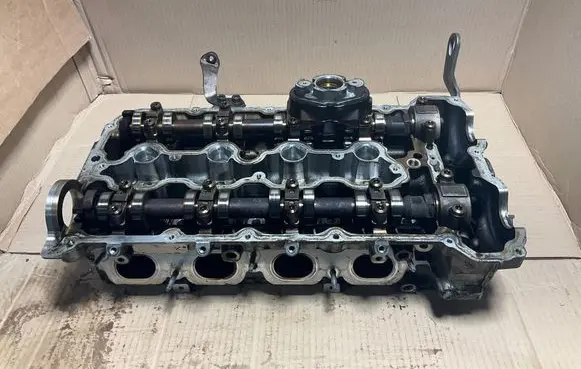 BMW 5 F10 F11 Engine head 7573934 11061802264