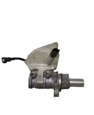 Citroen C4 II Master brake cylinder 0204051007