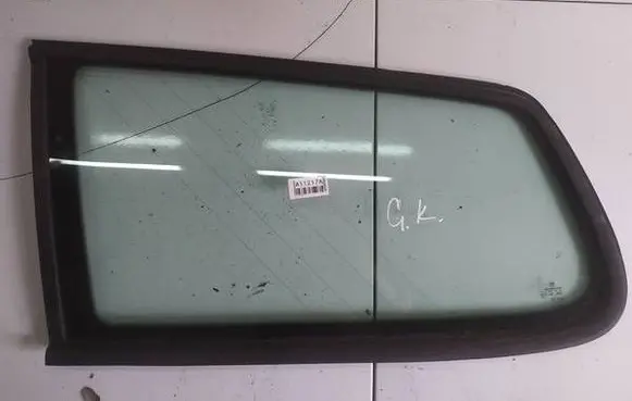 Volkswagen PASSAT B6 Rear side window AS2
