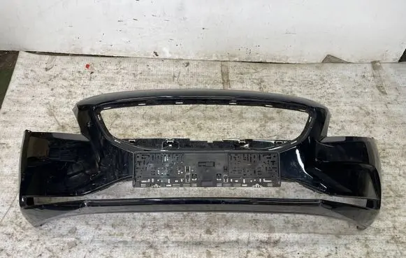 Volvo V40 Front bumper 31283732