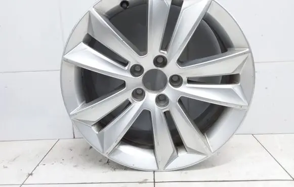 R17 alloy rim