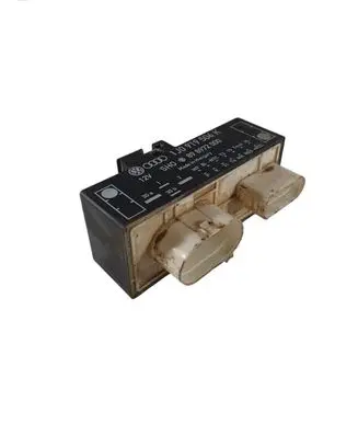 Volkswagen Golf IV Coolant fan relay 1J0919506