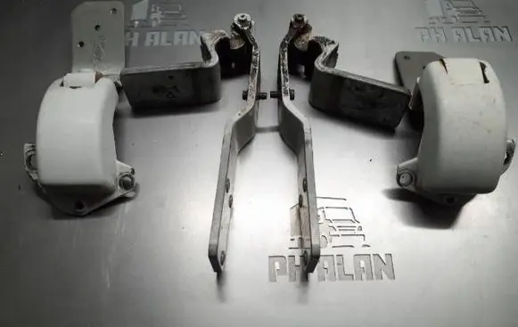 Renault Master II Loading door hinge set
