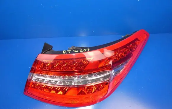 Rear/tail lights