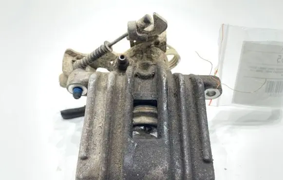 Volkswagen PASSAT B5.5 Rear brake caliper