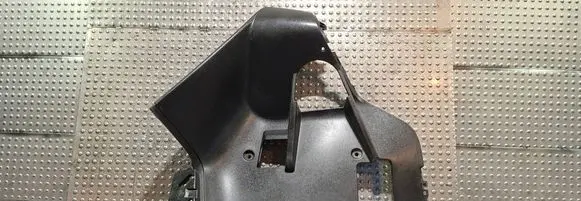 Front wheel arch liner splash guards