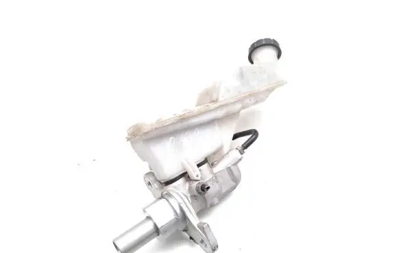 Mercedes-Benz CLA C117 X117 W117 Master brake cylinder A2464300302