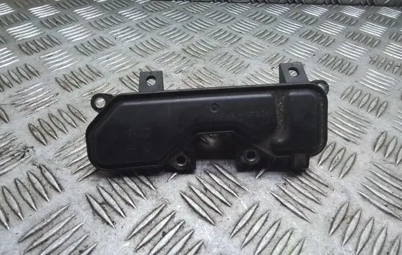 Vacuum air tank