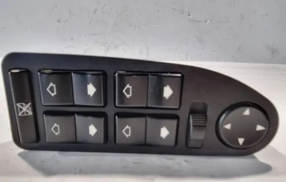 BMW 5 E39 Quarter vent window switch 081980 8368966 9739