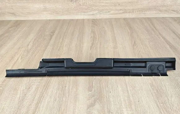 Audi Q5 SQ5 8R Intercooler air guide/duct channel 8R0121292B