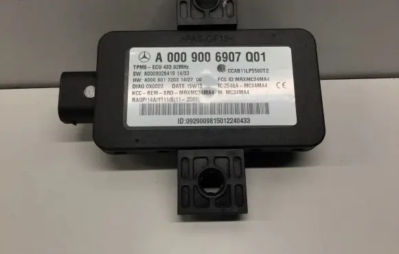 Mercedes-Benz S W222 Tire pressure control unit A0009006907Q01