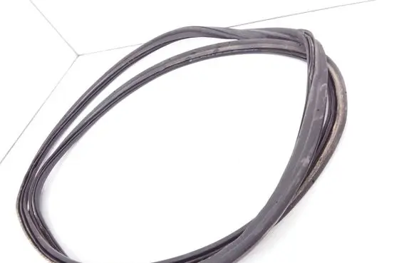 Skoda Roomster (5J) Trunk rubber seal (body) 5J7827705