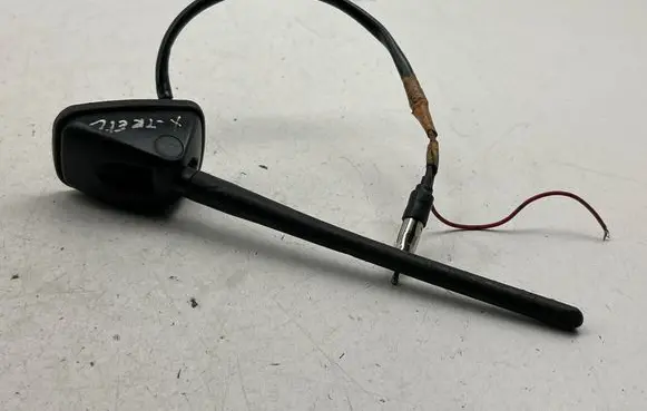 Nissan X-Trail T30 Aerial GPS antenna 11309B