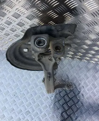 Audi A8 S8 D3 4E Front wheel hub spindle knuckle