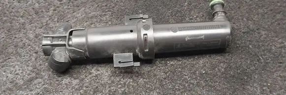 Audi A3 S3 8P Headlight washer spray nozzle 8P0955101B