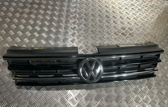 Volkswagen Tiguan Front bumper upper radiator grill 5NA853653A