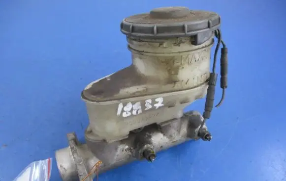 Honda Accord Master brake cylinder