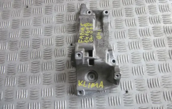 Skoda Fabia Mk1 (6Y) Generator/alternator bracket 036145169G