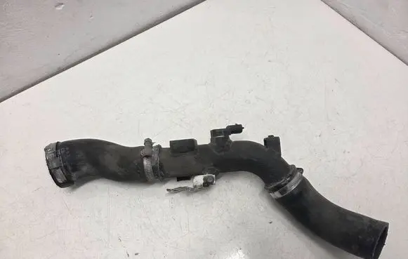 Hyundai i30 Intercooler hose/pipe 28286-64550