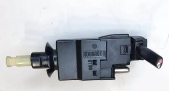 Mercedes-Benz E W124 Brake pedal sensor switch 0005458609