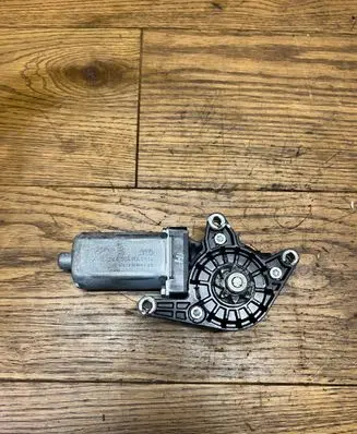 Ford Focus Seat adjustment motor 2459370 1245937001